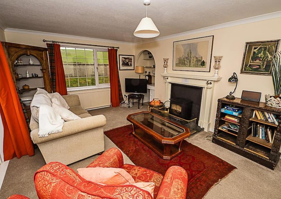 West Lodge 3 Bedrooms, Near Golf Course And River Turriff Εξωτερικό φωτογραφία